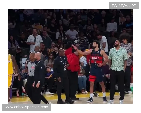 浓眉哥复出表现抢眼 湖人全员健康挑战西部霸主地位